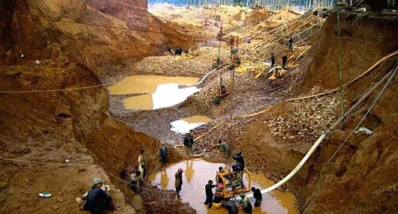 Gold Miners in Nigeria (Nigerian Mining)