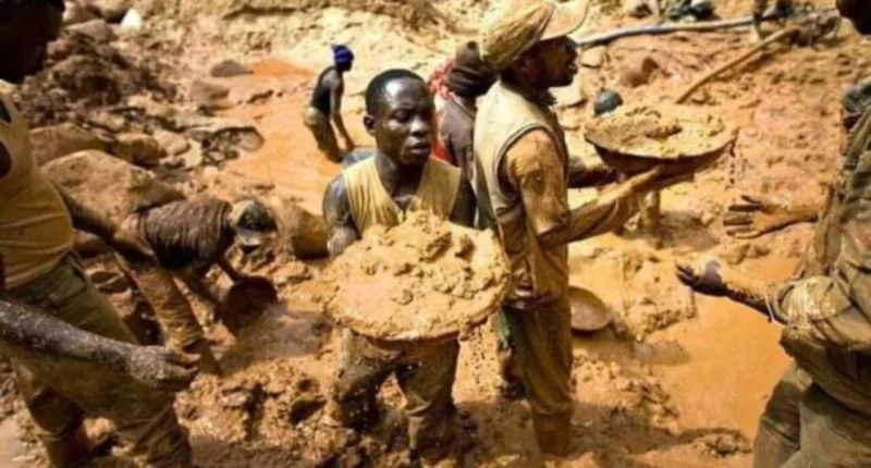 Gold Miners in Nigeria (Nigerian Mining)