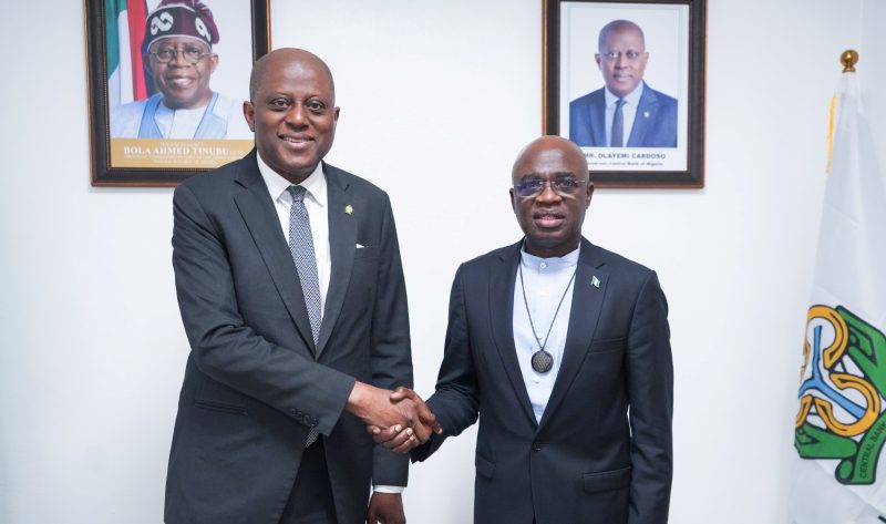 Discussing Economic Growth: L-R: Rev Fr Hyacinth Iormem Alia, Governor, Benue State; Mr. Olayemi Cardoso, Governor, Central Bank of Nigeria; Ms. Emem Usoro, Deputy Governor, Operations Directorate, Central Bank of Nigeria during the Benue State Governor’s courtesy visit to the CBN Governor on Wednesday, July 24, 2024.