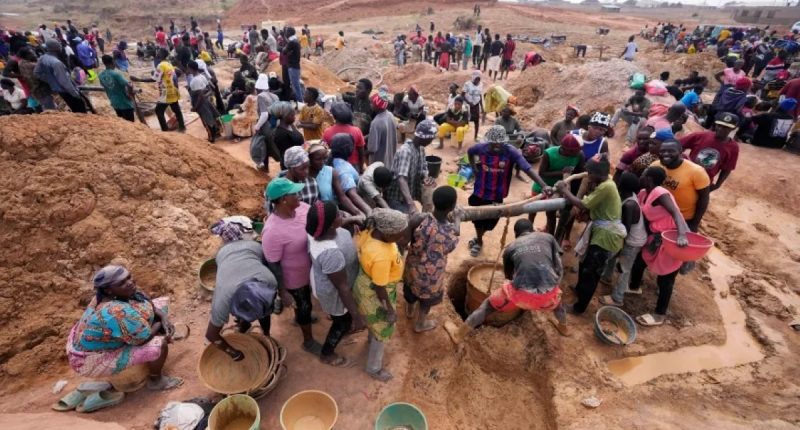 Miners in Jos (Nigerian Mining)