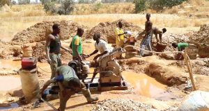 EFCC Apprehends Chinese and Nigerian Nationals Over Illegal Mining in Minna and Jos
