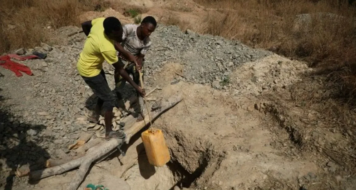 Gold-miners (Nigerian Mining)
