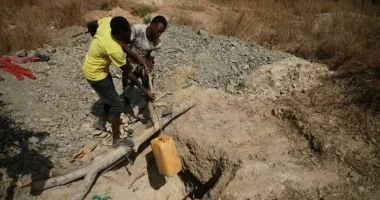 Gold-miners (Nigerian Mining)